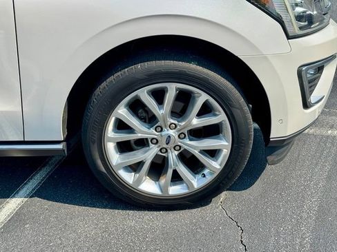 Used 2019 Ford Expedition Max Limited w/ Equipment Group 302A AWD/4WD image 32