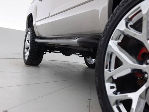 Used 2007 Chevrolet Avalanche LT w/ LT Preferred Equipment Group AWD/4WD image 25
