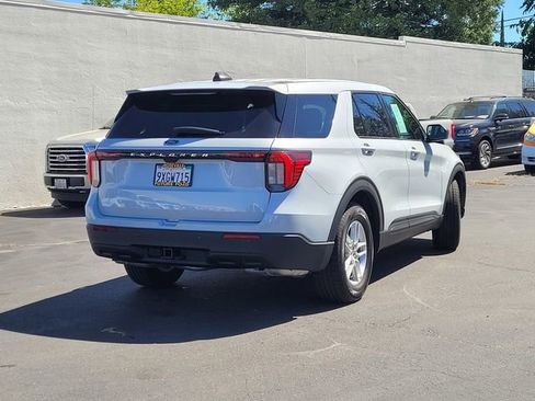New 2026 Ford Explorer Active RWD image 4