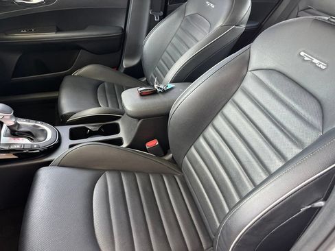 Used 2022 Kia Forte GT-Line w/ GT-Line Premium Package FWD image 9