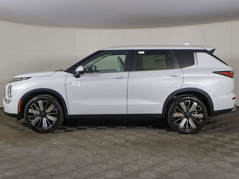 New 2026 Mitsubishi Outlander SE image 19