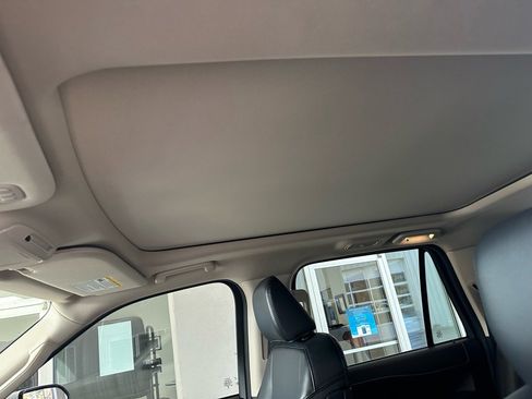 Certified 2024 Ford Expedition Max XLT image 23