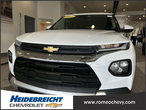 Certified 2022 Chevrolet TrailBlazer LT w/ Driver Confidence Package image 33