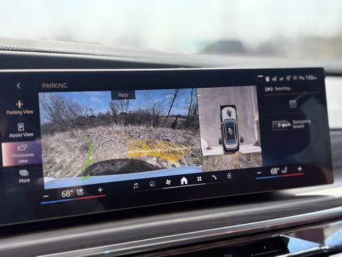 Used 2025 BMW 760i xDrive w/ Executive Package image 8