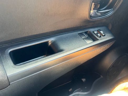 Used 2012 Toyota Yaris LE FWD image 14
