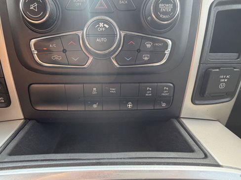 Used 2018 RAM 1500 Big Horn AWD/4WD image 20