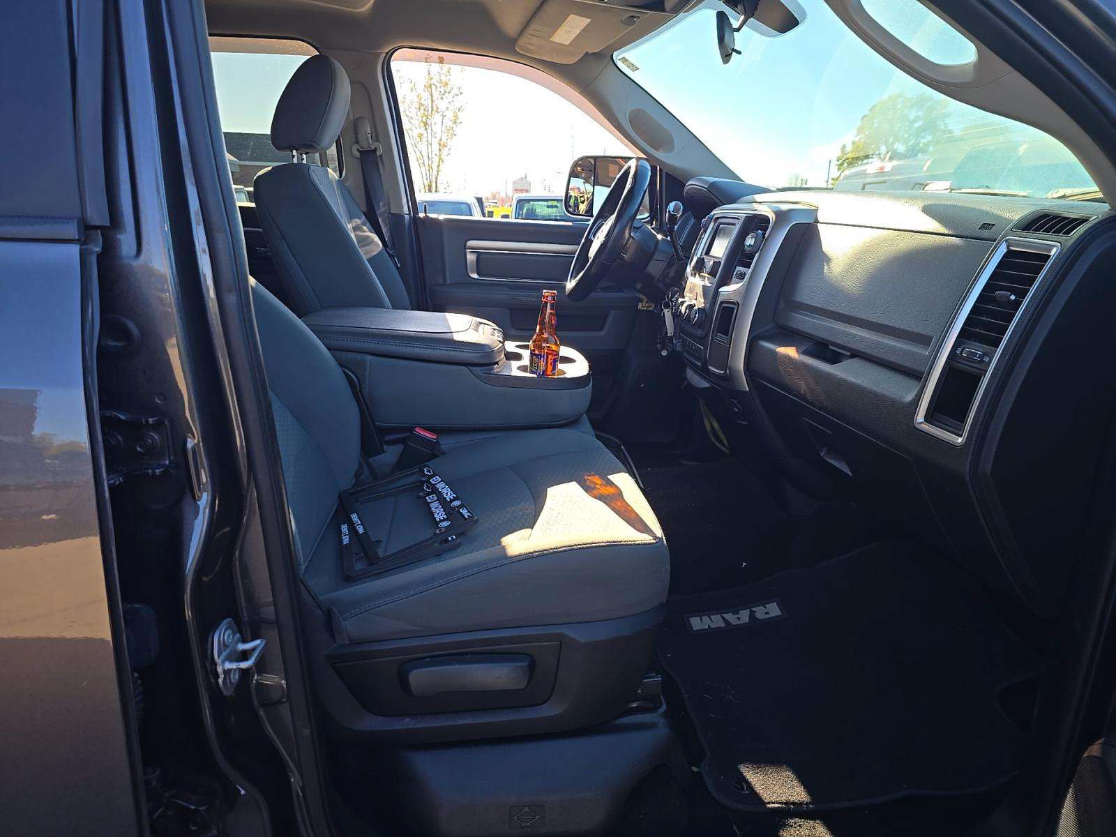 Used 2017 RAM 2500 SLT AWD/4WD image 5