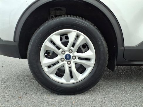 Used 2020 Ford Escape S image 25