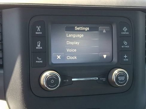 Used 2024 RAM 2500 Tradesman w/ Chrome Appearance Group AWD/4WD image 16