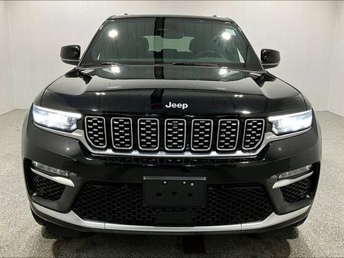 Used 2023 Jeep Grand Cherokee Summit w/ Luxury Tech Group V AWD/4WD image 2