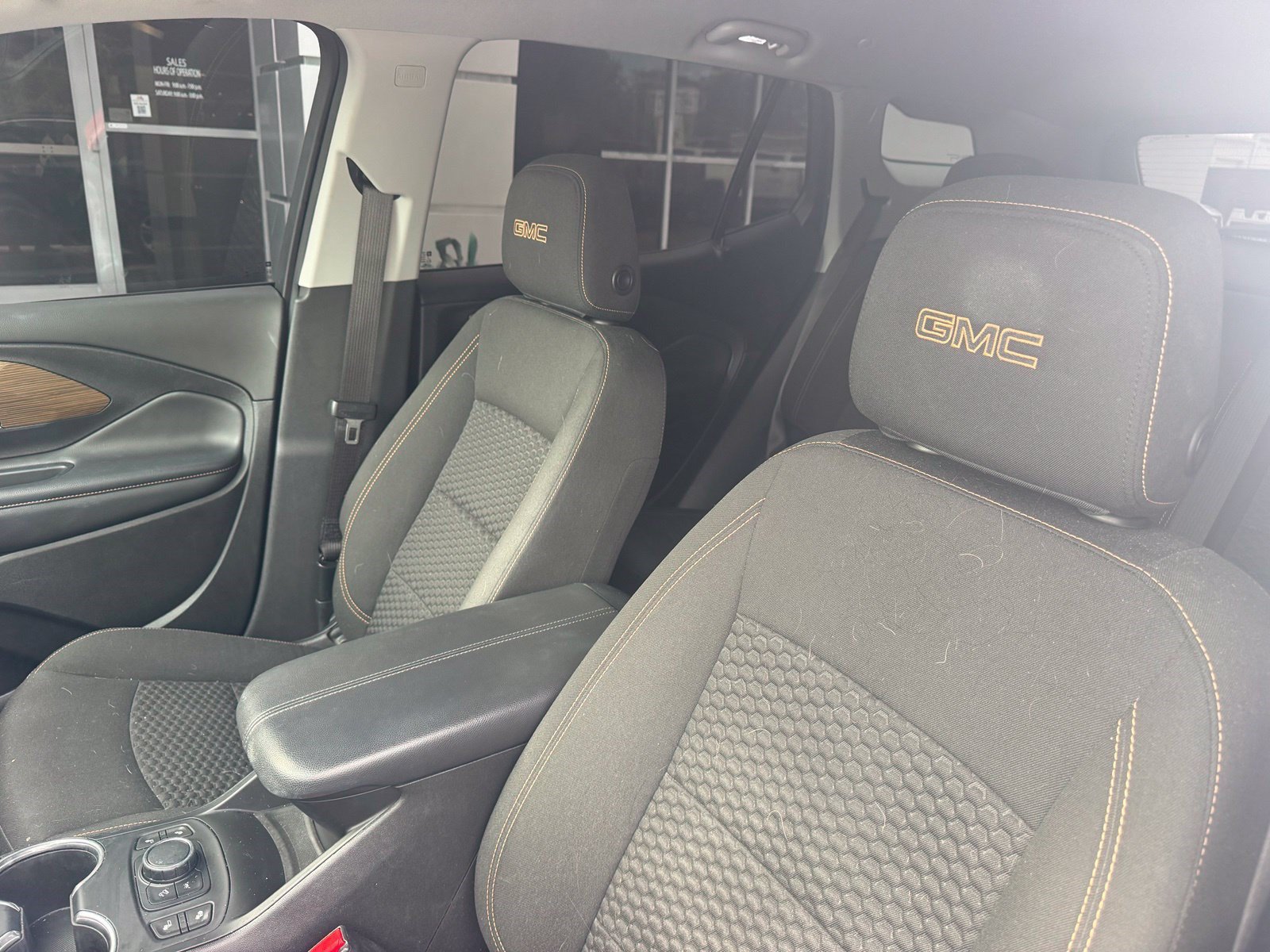 Used 2021 GMC Terrain SLE w/ Driver Convenience Package FWD image 25