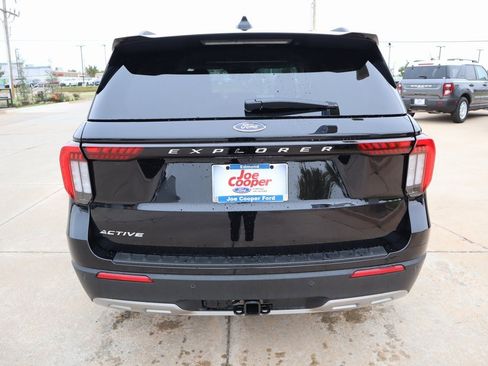 New 2025 Ford Explorer Active w/ Active Comfort Package image 24