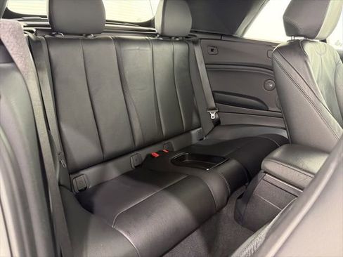 Used 2018 BMW 230i xDrive Convertible image 23