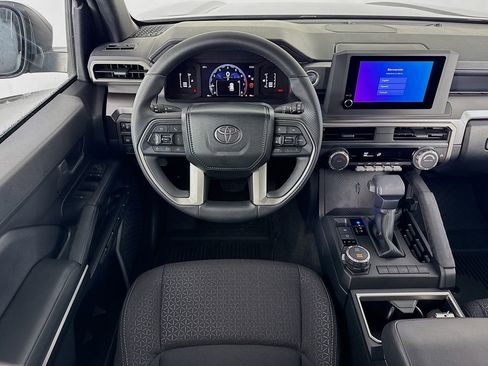 Used 2025 Toyota 4Runner SR5 image 23