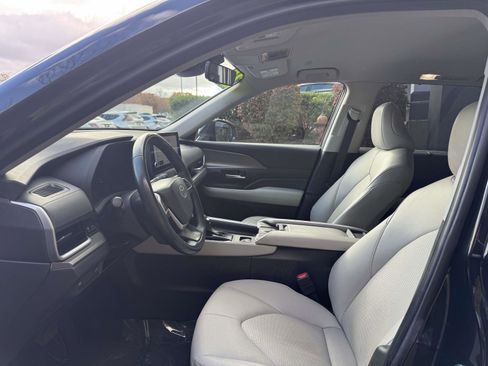 Used 2024 Toyota Grand Highlander XLE image 20
