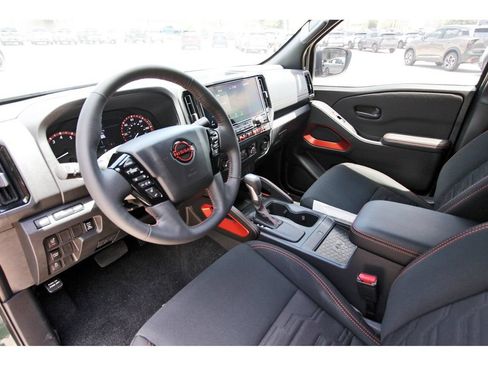 New 2026 Nissan Frontier Pro-X RWD image 12