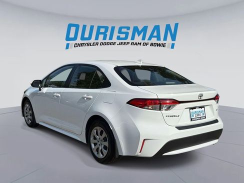 Used 2022 Toyota Corolla LE FWD image 4