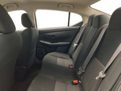 Used 2025 Nissan Sentra SV FWD image 18