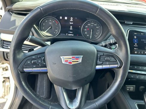Used 2023 Cadillac XT4 Premium Luxury w/ Technology Package AWD/4WD image 16