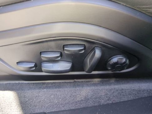 Used 2022 Porsche Panamera GTS image 21