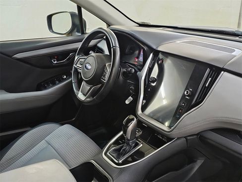 Used 2023 Subaru Outback Premium image 10