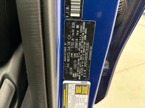 Used 2024 Kia Forte LXS w/ LXS Technology Package FWD image 11