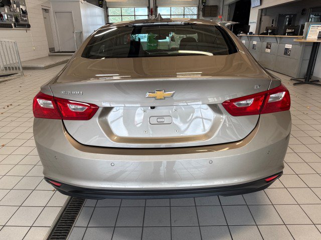 Used 2025 Chevrolet Malibu LT FWD image 4