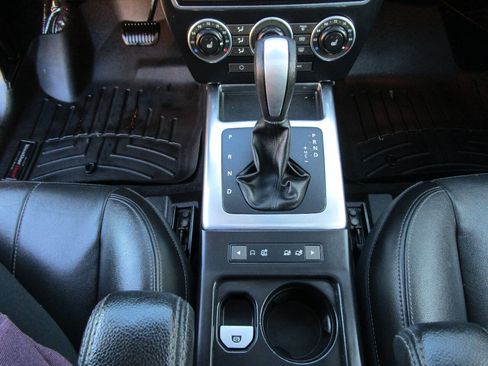 Used 2013 Land Rover LR2 HSE w/ HSE Pkg image 16