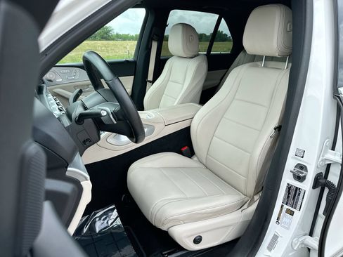 Used 2025 Mercedes-Benz GLE 350 4MATIC image 11