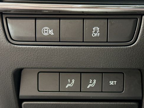 Used 2024 MAZDA MAZDA3 s image 17