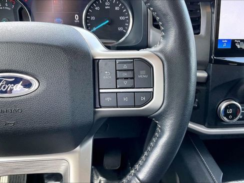 Used 2024 Ford Expedition XLT RWD image 11