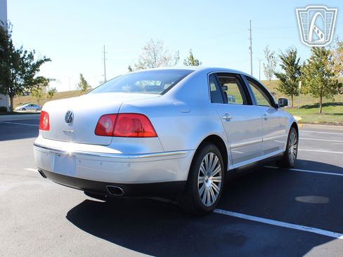 Used 2006 Volkswagen Phaeton V8 AWD/4WD image 21