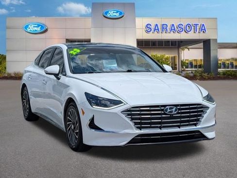 Used 2023 Hyundai Sonata Limited w/ Cargo Package FWD image 1