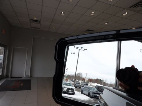 Used 2024 GMC Hummer EV 2X image 6