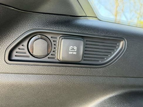 Used 2025 Jeep Grand Cherokee Laredo X w/ Luxury Tech Group I AWD/4WD image 15