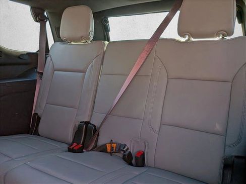 Used 2023 Chevrolet Tahoe Z71 w/ Luxury Package image 17