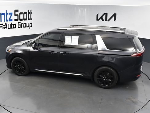Used 2022 Kia Carnival SX Prestige FWD image 11