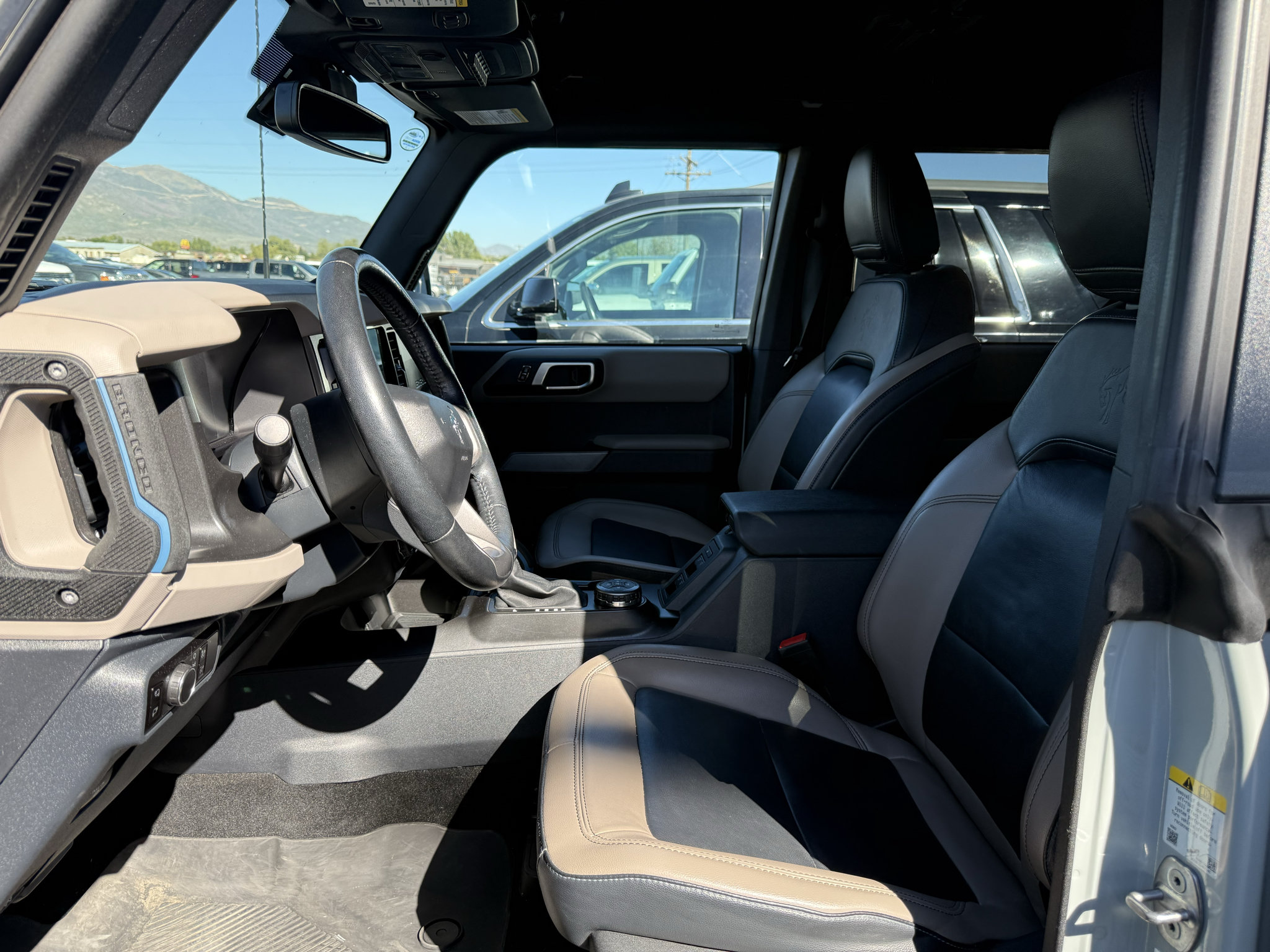 Used 2023 Ford Bronco Wildtrak AWD/4WD image 9