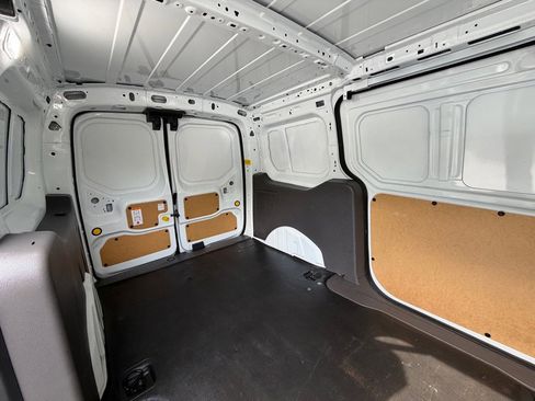 Used 2023 Ford Transit Connect XL FWD image 9