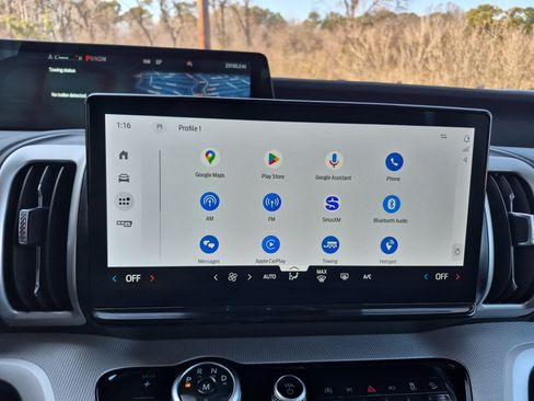 Used 2025 Ford Expedition Active image 35