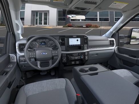 Used 2026 Ford F350 XLT w/ FX4 Off-Road Package AWD/4WD image 9