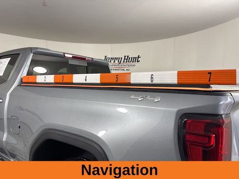 Used 2024 GMC Sierra 1500 SLE w/ Preferred Package image 8