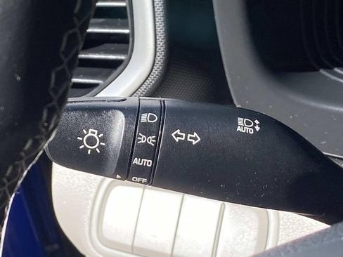 Used 2023 Hyundai Venue SEL w/ Cargo Package FWD image 16