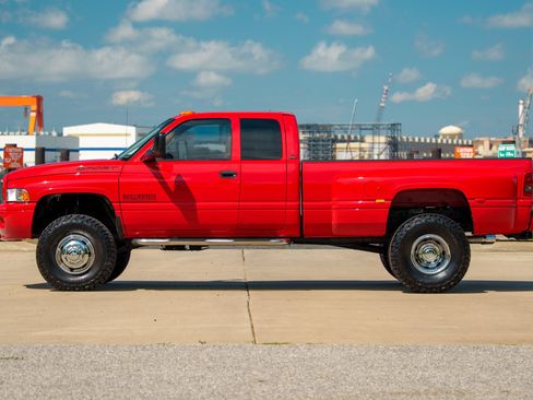 Used 2001 Dodge Ram 3500 Truck 4x4 Quad Cab image 2