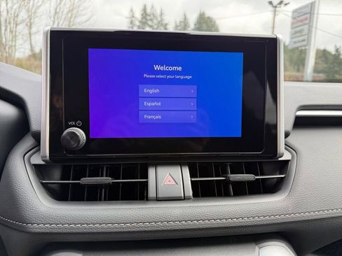 Used 2025 Toyota RAV4 LE image 21