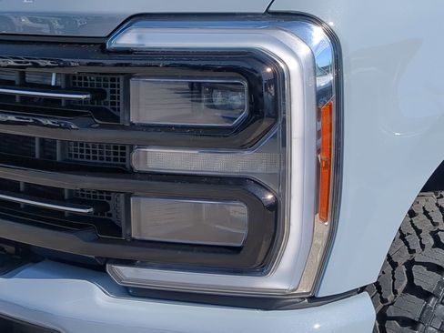 New 2026 Ford F250 Platinum w/ Tremor Off-Road Package image 39