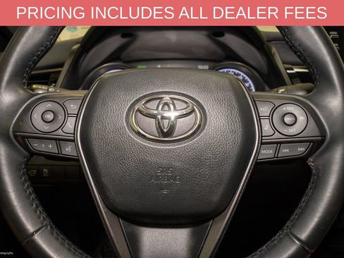Used 2022 Toyota Camry XSE FWD image 18