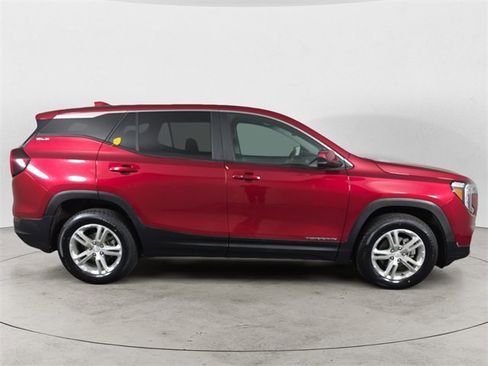 Used 2023 GMC Terrain SLE image 6