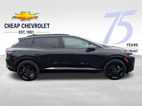 Used 2024 Chevrolet Equinox EV RS FWD image 6