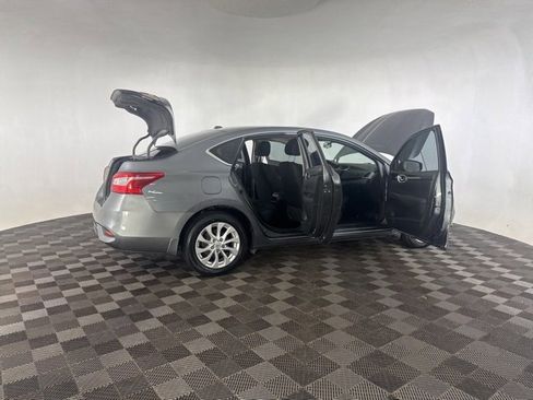 Used 2016 Nissan Sentra SV w/ Style Package image 14